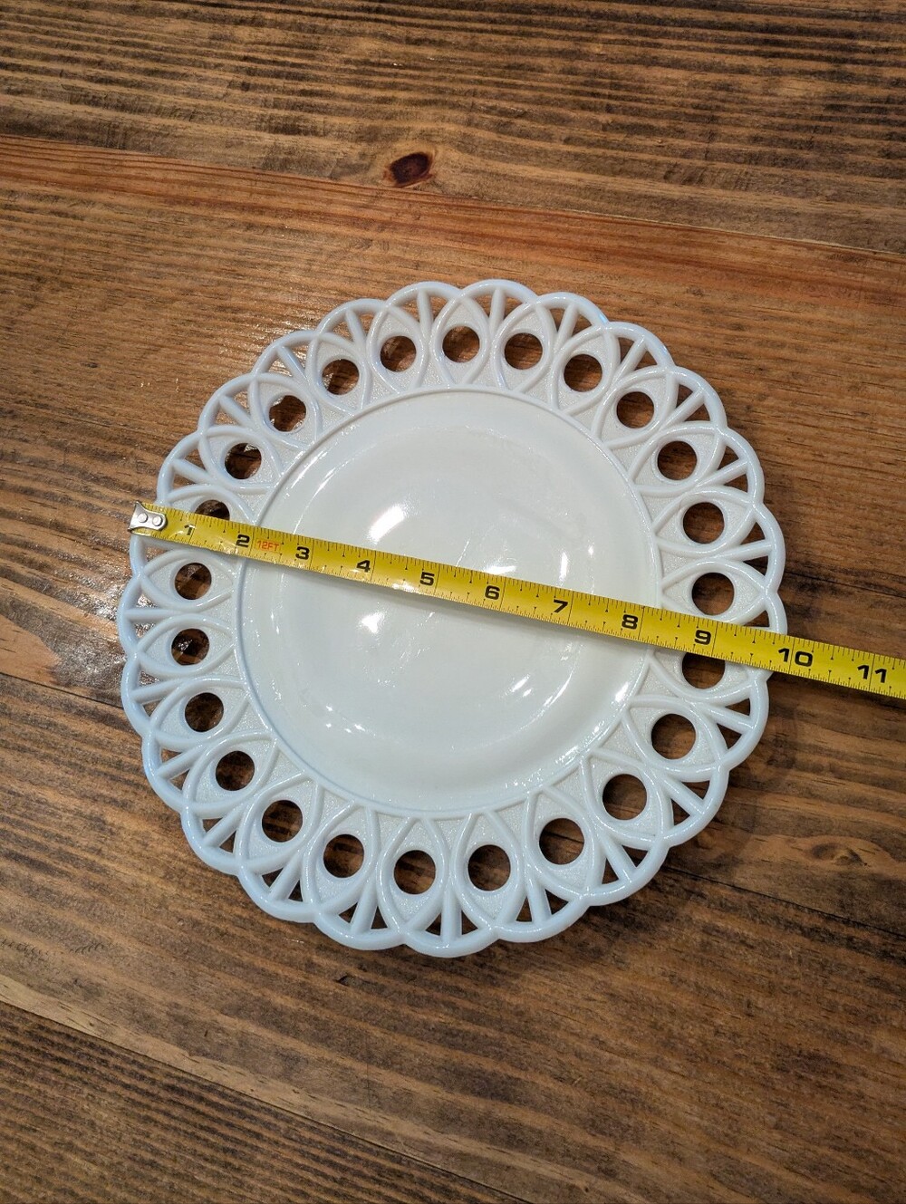 RARE Antique 1880s EAPG Challinor Taylor Milk Glass Scroll & Eye 9 7/8"  Plate - Picture 3 of 4